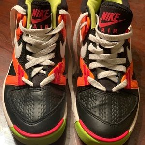 Nike Air Shoes size 6Y